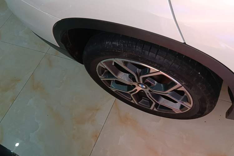 Used BMW X1 2022 sDrive25Li Leading Model Right Rear Wheel Hub