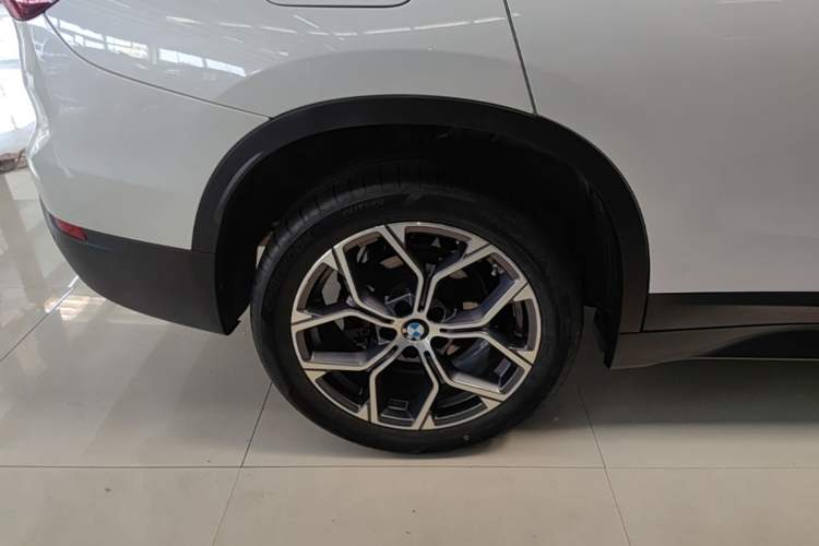 Used BMW X1 2022 sDrive25Li Leading Model Right Rear Wheel Hub