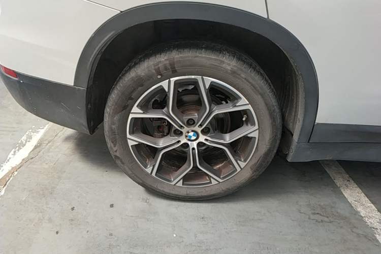 Used BMW X1 2022 sDrive25Li Leading Model Right Rear Wheel Hub