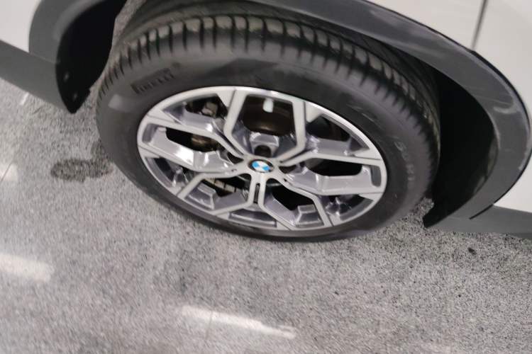 Used BMW X1 2022 sDrive25Li Leading Model Right Rear Wheel Hub