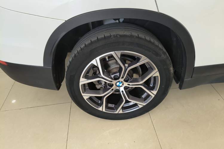 Used BMW X1 2022 sDrive25Li Leading Model Right Rear Wheel Hub