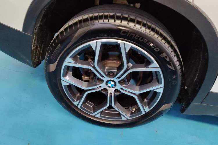 Used BMW X1 2022 sDrive25Li Leading Model Right Rear Wheel Hub