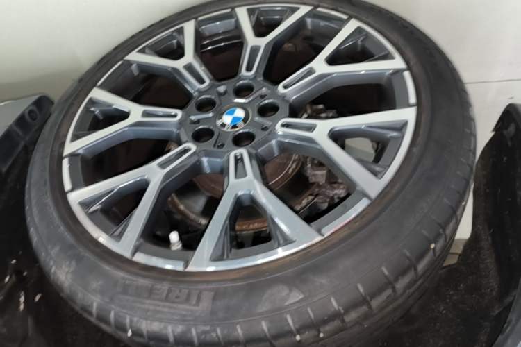 Used BMW X1 2022 xDrive25Li Luxury Model Right Rear Wheel Hub