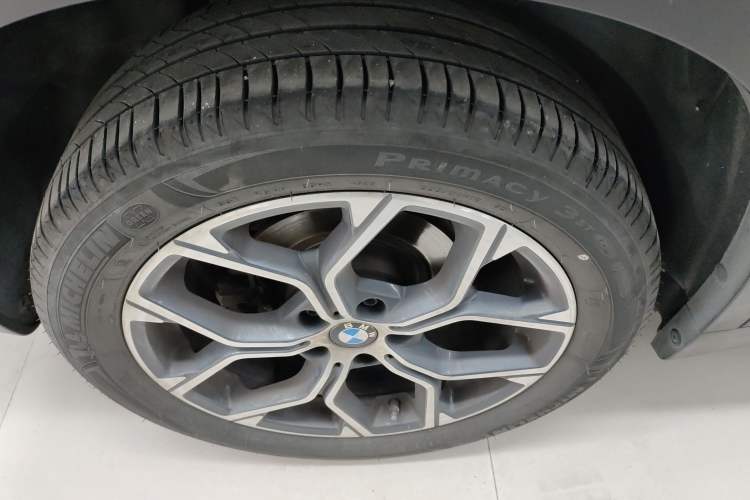 Used BMW X1 2022 sDrive25Li Leading Model Right Rear Wheel Hub