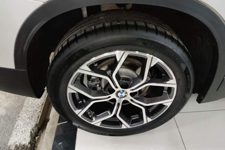 Used BMW X1 2022 sDrive25Li Leading Model Right Rear Wheel Hub
