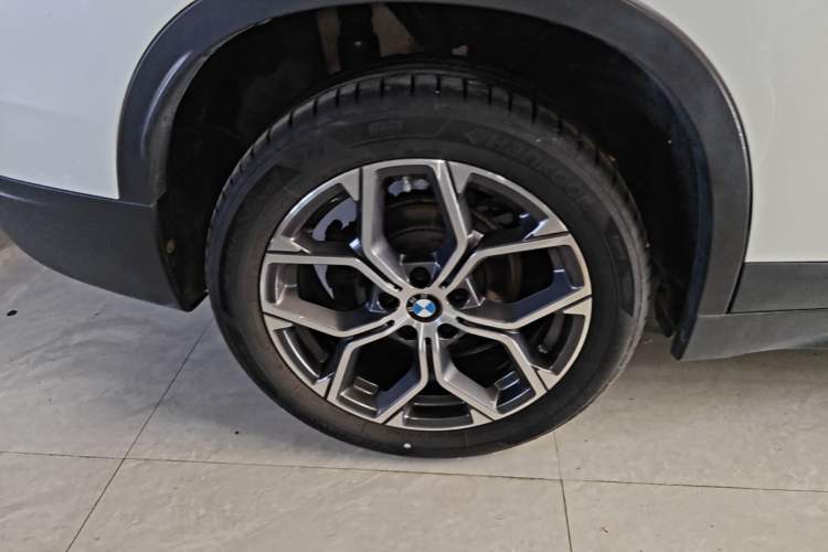 Used BMW X1 2022 sDrive25Li Leading Model Right Rear Wheel Hub