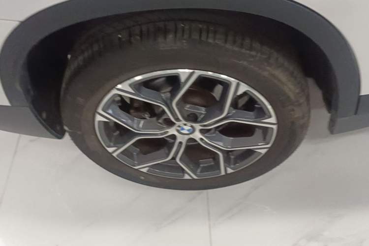 Used BMW X1 2022 sDrive25Li Leading Model Right Rear Wheel Hub