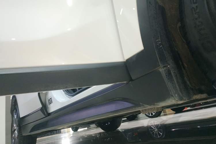 Used BMW X1 2022 sDrive25Li Leading Model Right Side Sill