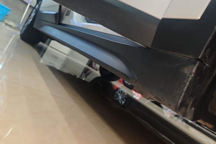 Used BMW X1 2022 sDrive25Li Leading Model Right Side Sill