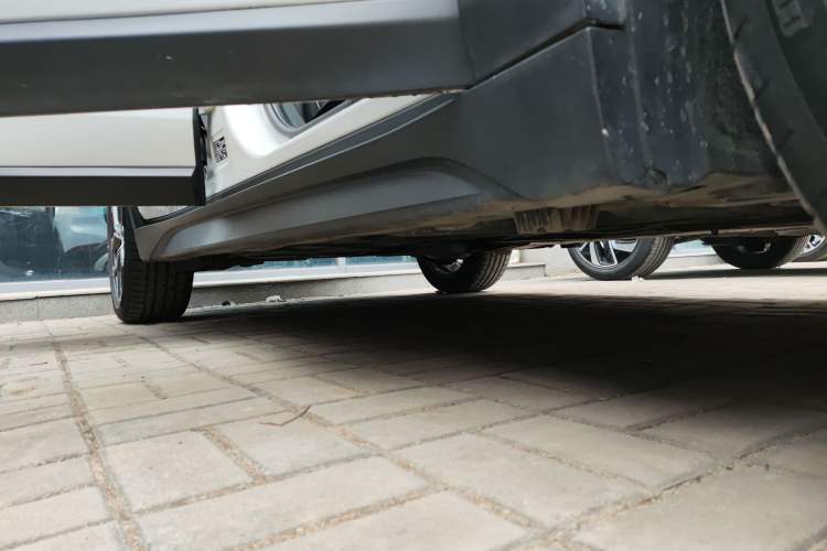 Used BMW X1 2022 sDrive25Li Leading Model Right Side Sill