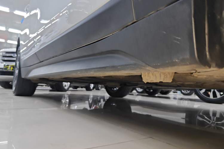 Used BMW X1 2022 sDrive25Li Leading Model Right Side Sill