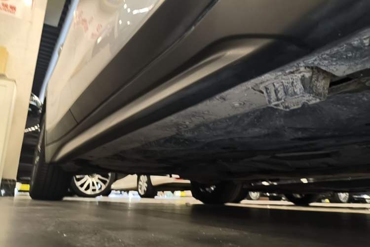 Used BMW X1 2022 sDrive25Li Leading Model Right Side Sill