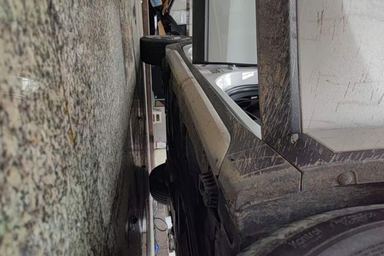 Used BMW X1 2022 sDrive20Li Luxury Model Right Side Sill