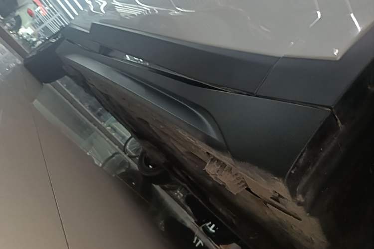 Used BMW X1 2022 sDrive25Li Leading Model Right Side Sill