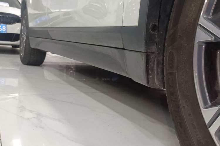 Used BMW X1 2022 sDrive25Li Leading Model Right Side Sill