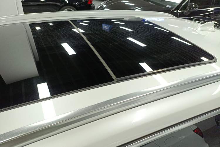 Used BMW X1 2022 sDrive25Li Leading Model Roof