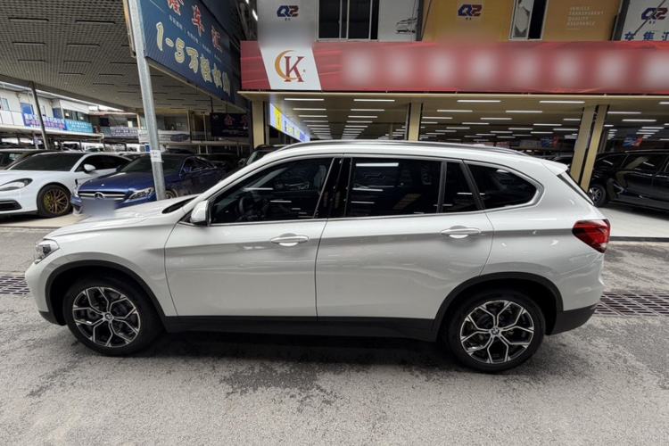Used BMW X1 2022 sDrive25Li Leading Model Roof