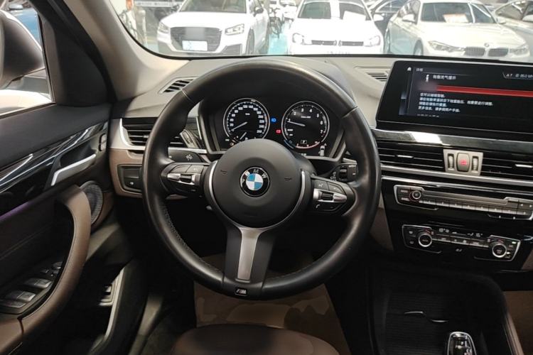 Used BMW X1 2022 sDrive25Li Leading Model Steering Wheel