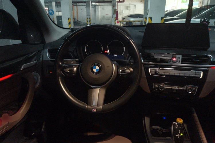 Used BMW X1 2022 sDrive25Li Leading Model Steering Wheel