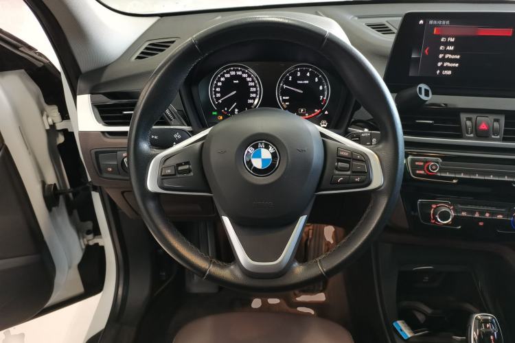 Used BMW X1 2022 sDrive20Li Fashion Model Steering Wheel