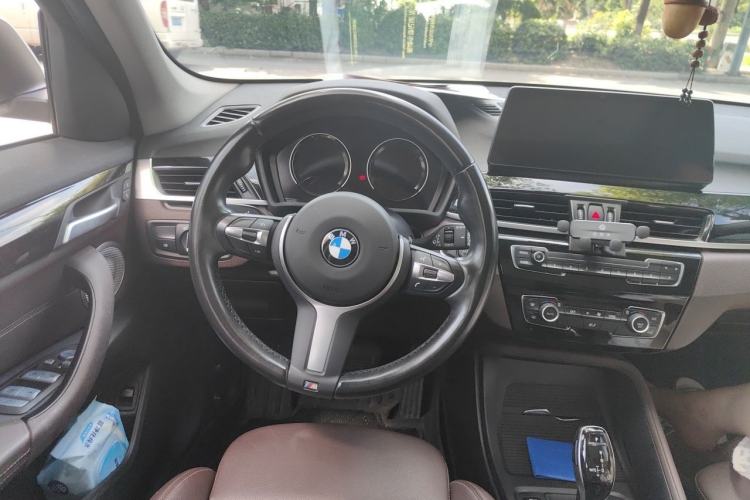 Used BMW X1 2022 sDrive25Li Leading Model Steering Wheel