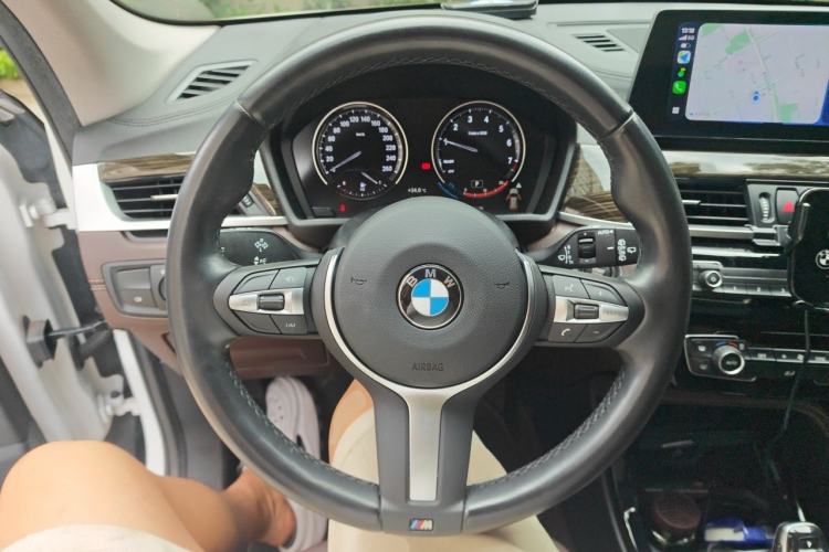 Used BMW X1 2022 Updated xDrive25Li Premium Edition Steering Wheel