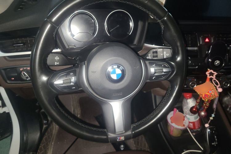 Used BMW X1 2022 sDrive25Li Leading Model Steering Wheel