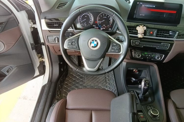 Used BMW X1 2022 sDrive20Li Fashion Model Steering Wheel