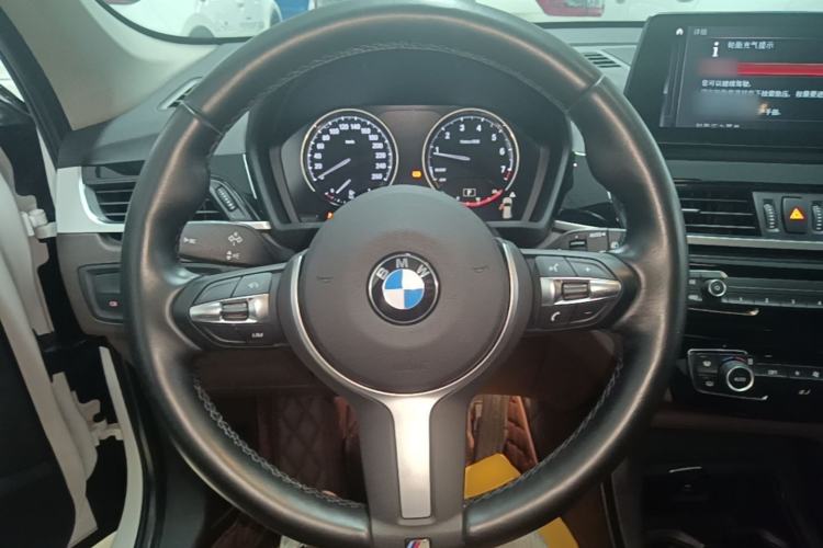 Used BMW X1 2022 sDrive25Li Leading Model Steering Wheel