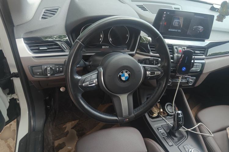 Used BMW X1 2022 sDrive25Li Leading Model Steering Wheel