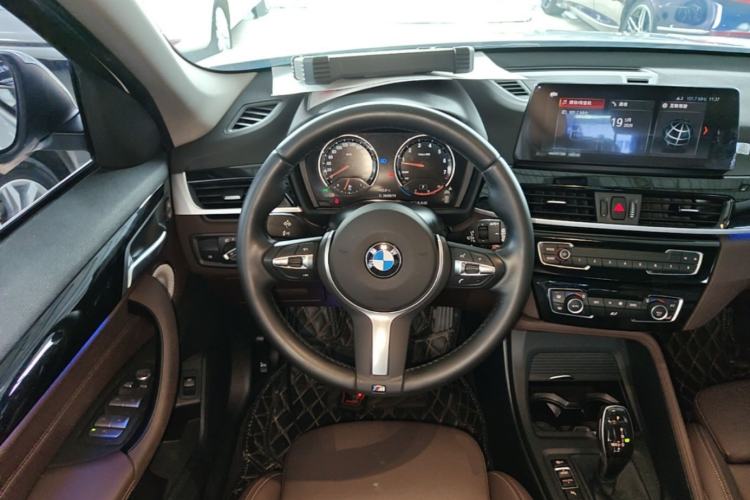 Used BMW X1 2022 sDrive25Li Leading Model Steering Wheel