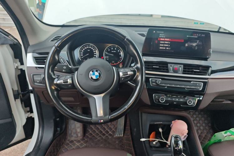 Used BMW X1 2022 sDrive25Li Leading Model Steering Wheel