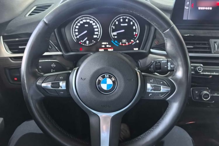 Used BMW X1 2022 sDrive25Li Leading Model Steering Wheel