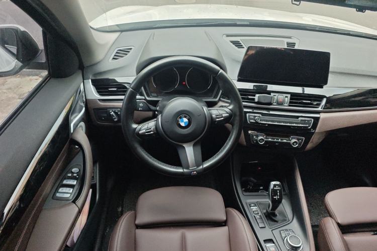 Used BMW X1 2022 sDrive25Li Leading Model Steering Wheel