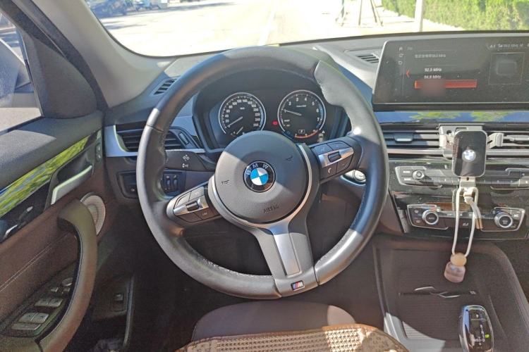 Used BMW X1 2022 sDrive25Li Leading Model Steering Wheel