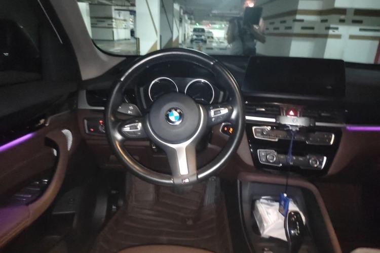 Used BMW X1 2022 sDrive25Li Leading Model Steering Wheel