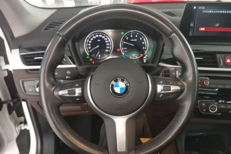 Used BMW X1 2022 sDrive25Li Leading Model Steering Wheel