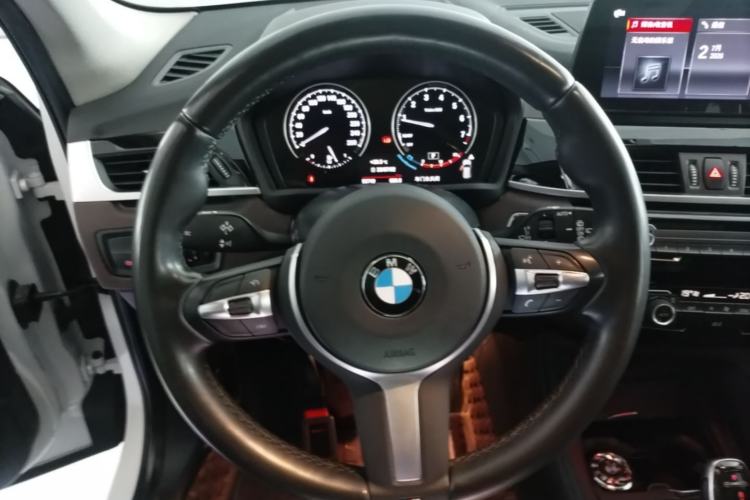 Used BMW X1 2022 sDrive25Li Leading Model Steering Wheel