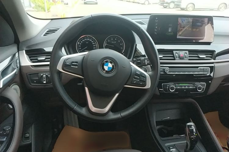 Used BMW X1 2022 sDrive20Li Fashion Model Steering Wheel