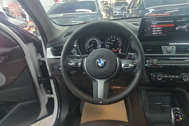 Used BMW X1 2022 sDrive25Li Leading Model Steering Wheel