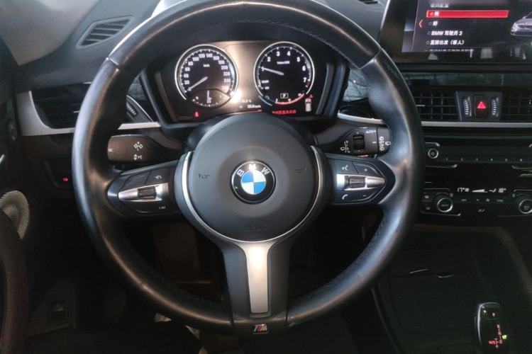 Used BMW X1 2022 sDrive25Li Leading Model Steering Wheel