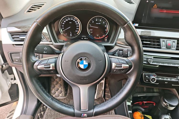 Used BMW X1 2022 sDrive25Li Leading Model Steering Wheel