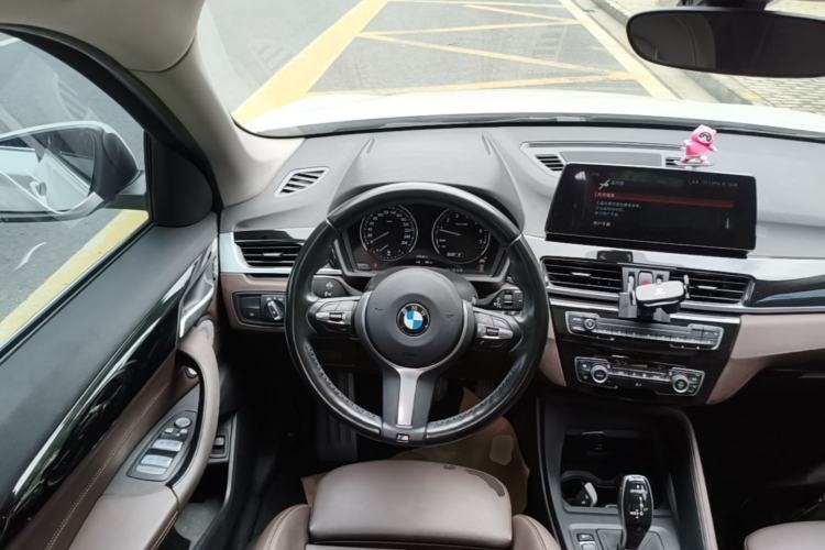 Used BMW X1 2022 sDrive25Li Leading Model Steering Wheel
