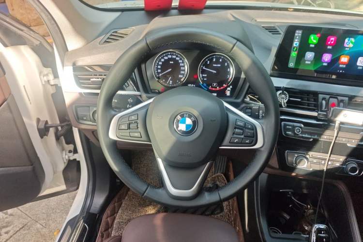 Used BMW X1 2022 sDrive20Li Fashion Model Steering Wheel