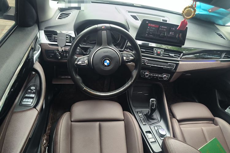 Used BMW X1 2022 sDrive25Li Leading Model Steering Wheel