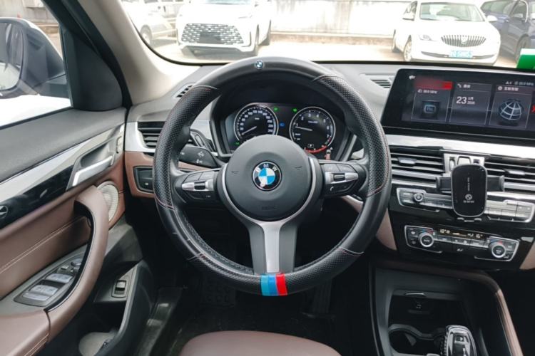 Used BMW X1 2022 sDrive25Li Leading Model Steering Wheel