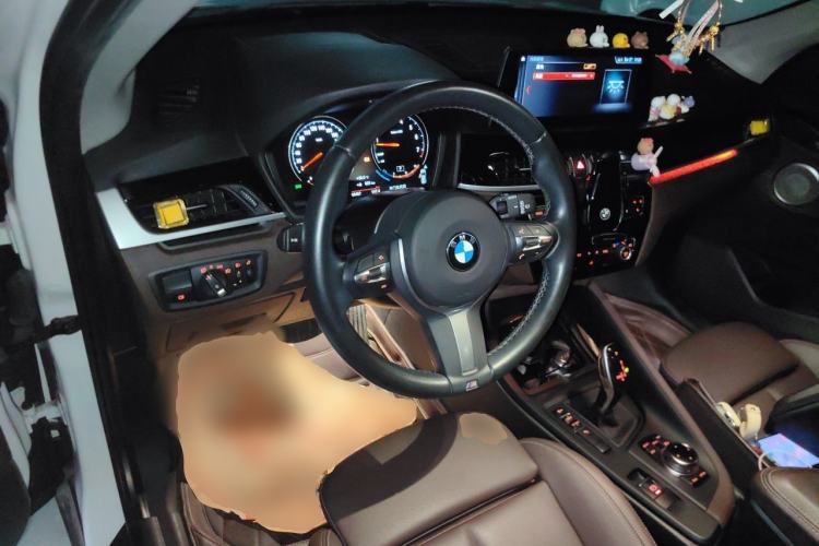 Used BMW X1 2022 sDrive25Li Leading Model Steering Wheel