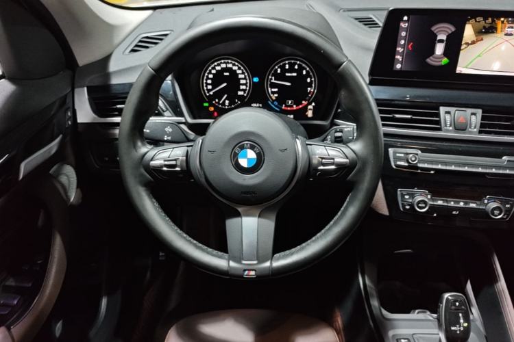 Used BMW X1 2022 sDrive25Li Leading Model Steering Wheel