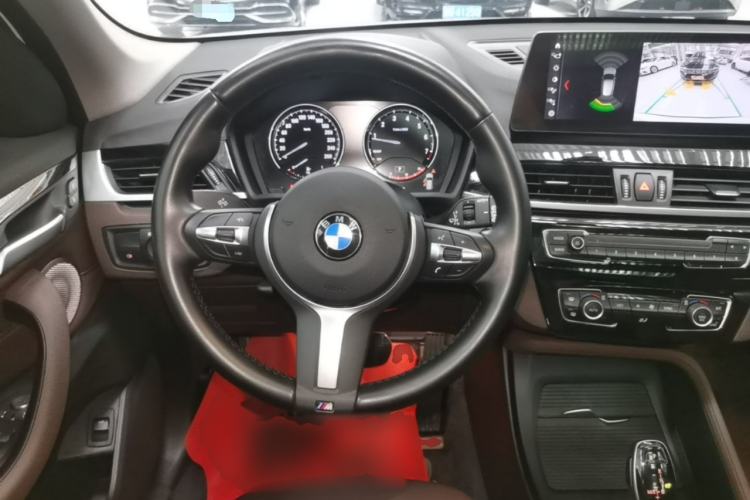Used BMW X1 2022 sDrive25Li Leading Model Steering Wheel