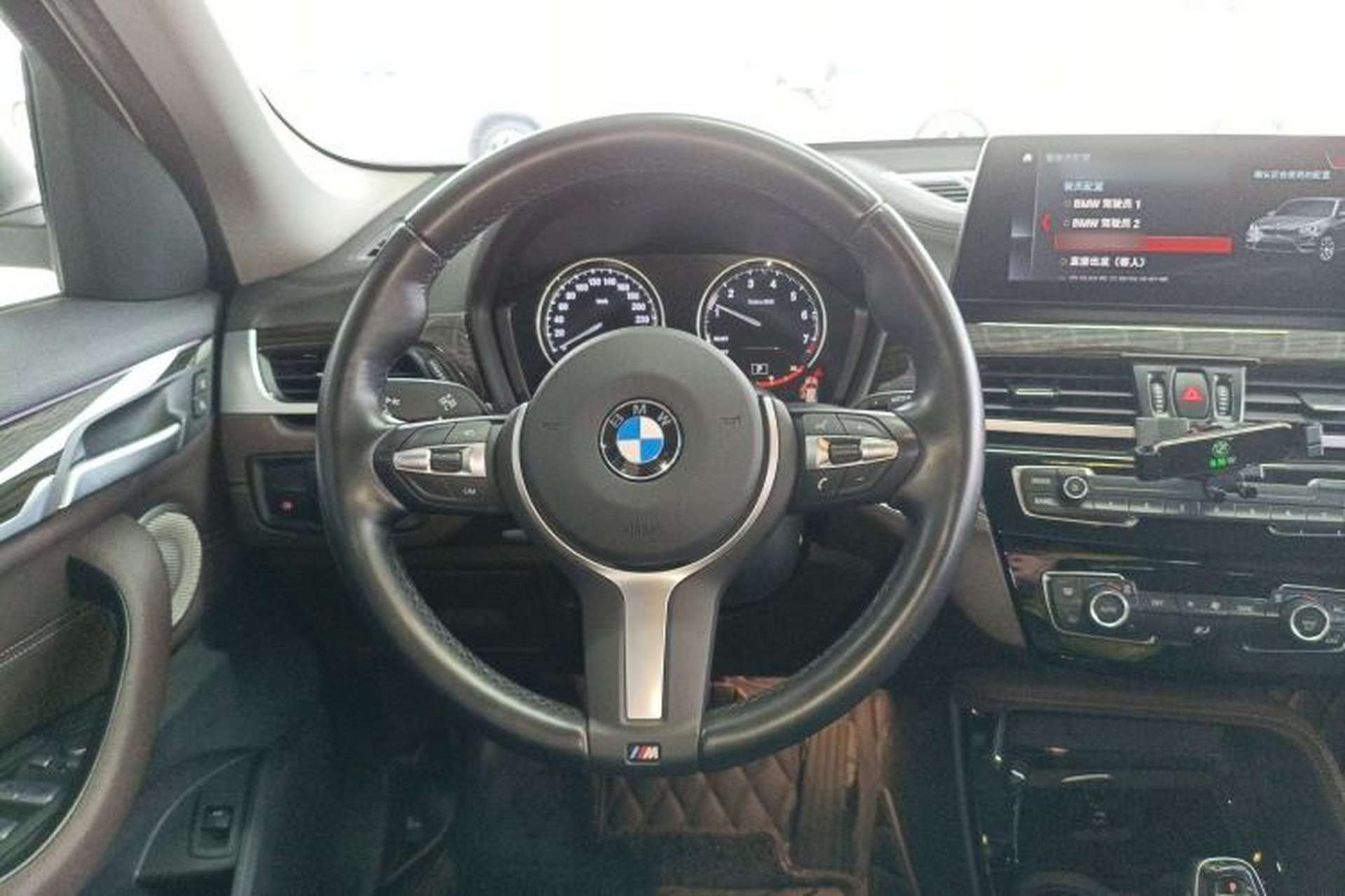 Used BMW X1 2022 xDrive25Li Luxury Model Steering Wheel